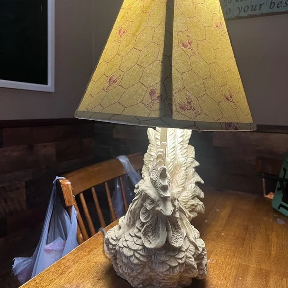 Rustic Rooster Table Lamp with Beige Shade